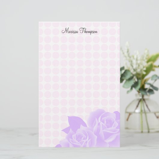 Lila Rosen-rosa Punkt-persönliches Briefpapier (Stehend Vorderseite)