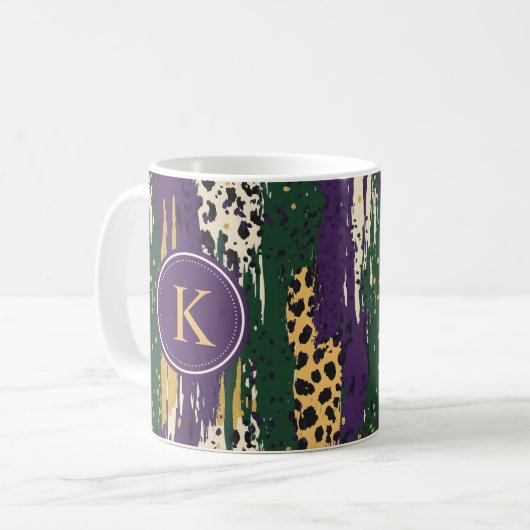 Lila rote Pinselstriche Muster Monogram Kaffeetasse (Vorderseite Links)