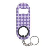 Lila Schachbrett Diamantmuster Mini Flaschenöffner (Rückseite)