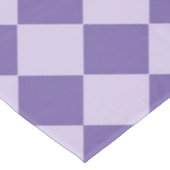 Lila Schachbrett Diamantmuster Tischdecke (Schrägansicht)