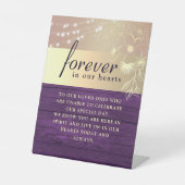 Lila Schild für das Gedenktafel (Vorderseite)