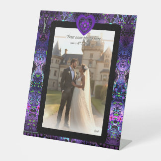 Lila Schirm und Herz.7 Sockelschild