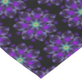 Lila Schirm und Herz .7 Tischdecke (Schrägansicht)