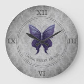 Lila Schmetterling Große Wanduhr (Vorderseite)