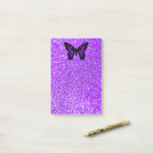Lila Schmetterling im Glitzer Post-it Klebezettel (Auf Schreibtisch)