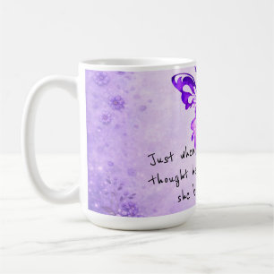 Lila Schmetterling Inspirationszitat Kaffeetasse