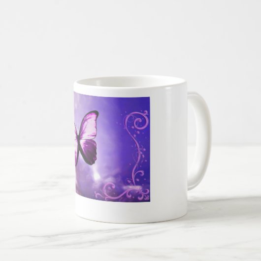 Lila Schmetterling Kaffeetasse (VorderseiteRechts)