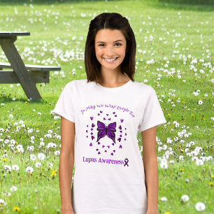 Lila Schmetterling Lupus Bewusstsein Lila Band Mai T-Shirt