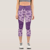Lila Schmetterling mit Blumenmuster Capri Leggings (Vorderseite)
