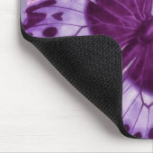 Lila Schmetterling mit Blumenmuster Mousepad (Ecke)