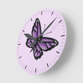 Lila Schmetterling Runde Wanduhr (Winkel)