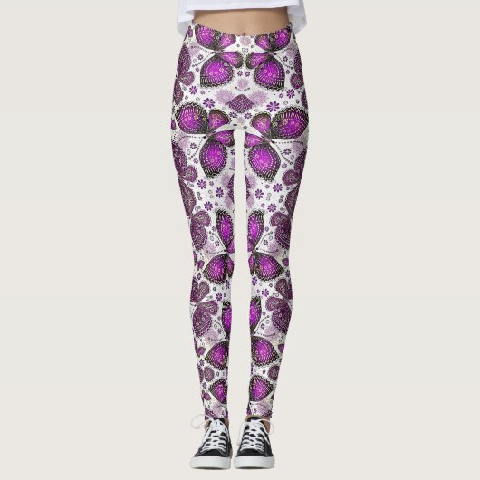 Lila Schmetterlingbatik gemusterte Leggings (Vorderseite)