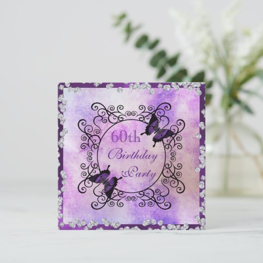 Lila Schmetterlinge & Diamanten 60. Geburtstag Einladung (Stehend Vorderseite)