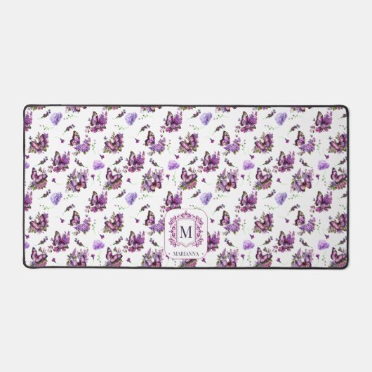 Lila Schmetterlinge Muster Monogramm Schreibtischunterlage (Vorderseite)