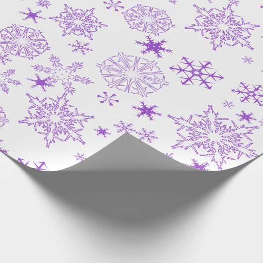 Lila Schneeflocken Geschenkpapier (Ecke)