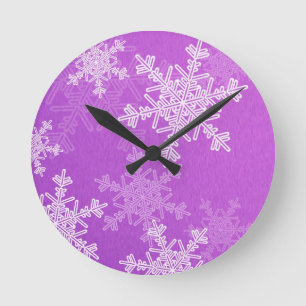 Lila Schneeflocken Minimalistisch Weihnachten Runde Wanduhr