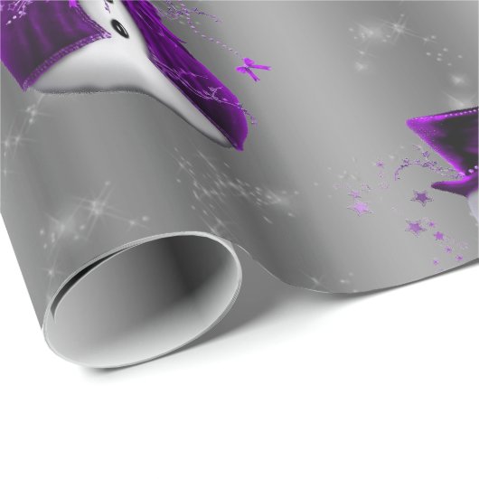 Lila Schneemänner auf Dunkelsilber Geschenkpapier (Rolleneckpunkt)