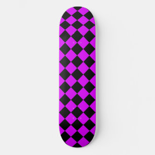 Lila Schwarz Schachbrett Diamantmuster Skateboard
