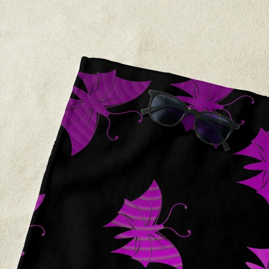 lila, schwarz strandtuch (Beispiel)