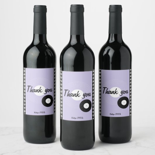 Lila, schwarz und weiß in den 50er Jahren Weinetikett (Flaschen)