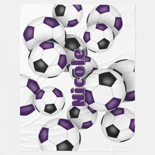 lila schwarze Fußbälle sportliche Dekoration Fleecedecke (Vorderseite)