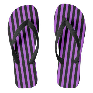 Lila-schwarze gestreifte Flip-Flops Badesandalen