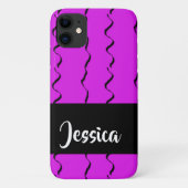 Lila schwarze, wellige Linien Case-Mate iPhone Hülle (Rückseite)