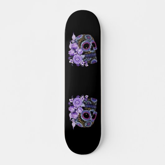 Lila schwarzer Blütenschädel Skateboard (Vorne)
