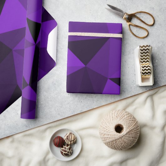 Lila-schwarzes geometrisches Maschenmuster Geschenkpapier (Kunsthandwerk)