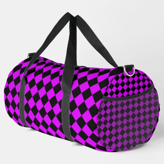 Lila Schwarzes Schachbrett Diamantmuster Duffle Bag (Rechte Ecke)