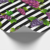 Lila schwarzes Traubenmuster Geschenkpapier (Ecke)