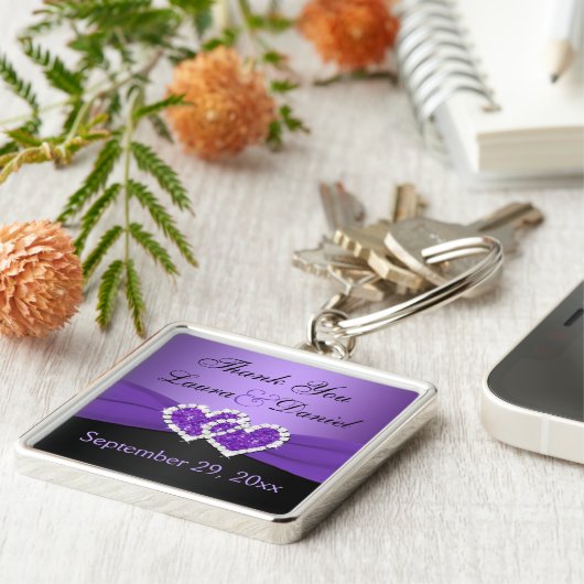 Lila, schwarzgeliebter Schlüsselanhänger für Hochz (Seite)