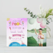 Lila Schwimmbad Geburtstagseinladungen mit Foto Einladung (Stehend Vorderseite)