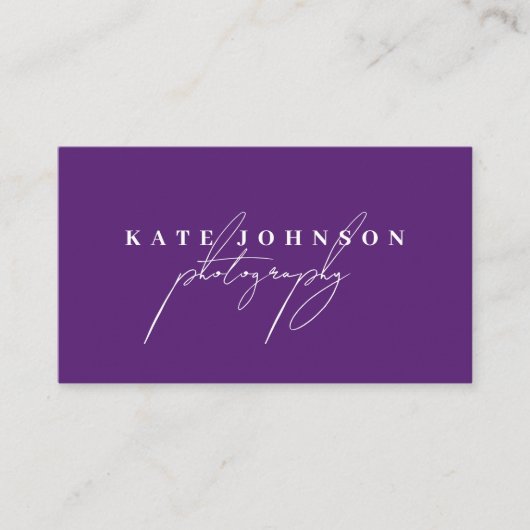 Lila Signature Script QR Code Social Media Visitenkarte (Vorderseite)