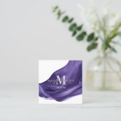 Lila Silk Square Business Card Quadratische Visitenkarte (Stehend Vorderseite)