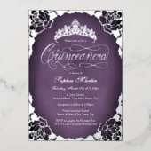 Lila Silver Elegante Script Rose Quinceanera Folieneinladung (Vorderseite)
