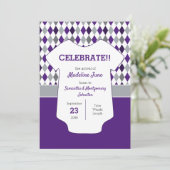 Lila & Silver Grau Raute Muster Baby Foto Ankündigung (Stehend Vorderseite)