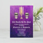 Lila Skull Halloween-Hochzeit Einladung (Stehend Vorderseite)