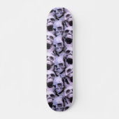 Lila Skulls Skateboard (Vorne)
