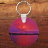 Lila Sonnenuntergang in heiß rosa auf dem Arrowhad Schlüsselanhänger (Vorderseite)