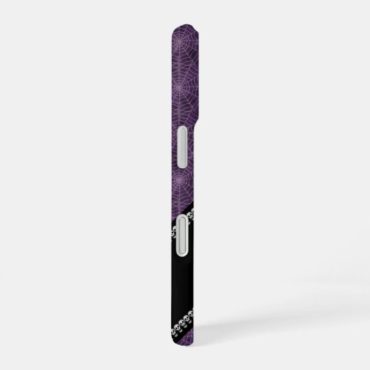 Lila Spiderweb Muster Individuelle Name & Skulls iPhone 16 Hülle (Rechte Seite)