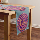 Lila Spiralen Mittelgroßer Tischläufer (Beispiel)