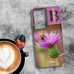 Lila Stachelbeere Blume Nah-Up-Foto Samsung Galaxy Hülle<br><div class="desc">Ein nah-oben Foto eines Pollen voll voll besetzt Biene Kopf in einer lila Thistle Blume füllt die Hülle unten. Die obere bietet Template Initial Letter Monogramm in schwarz und Name in einem komplementären Grün. Personalisieren Sie den Text, entfernen Sie den Text oder bearbeiten Sie ihn mithilfe des Entwurfstools, um einen...</div>