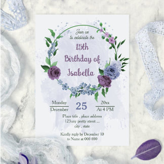 Lila staubblaue Blumen, grüne Blätter Geburtstag Einladung