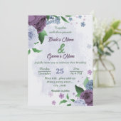 Lila staubblaue Blumen Grüne Blätter Hochzeit Einladung (Stehend Vorderseite)