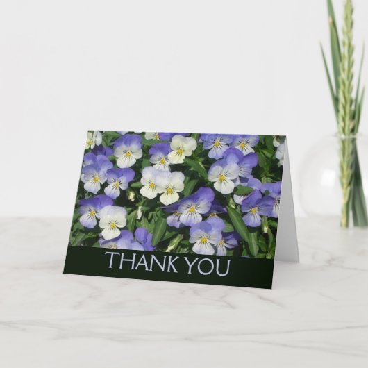 Lila Stiefmütterchen Garten Blumen Dankeskarte (Vorderseite)