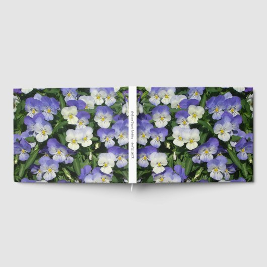 Lila Stiefmütterchen Garten Blumen Gästebuch (Voll)