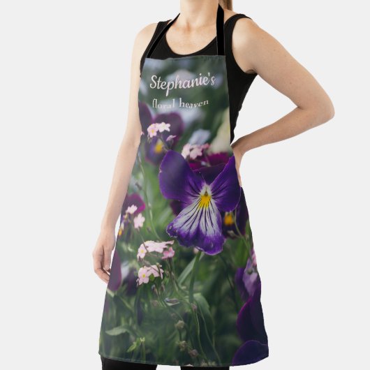 Lila Stiefmütterchen und rosa Vergessenmernots Schürze (InSitu)