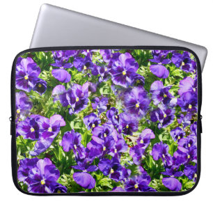 Lila Stiefmütterchenfeld, Laptopschutzhülle