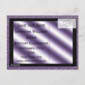 Lila Stiletto & Streamers 60. Save the Date Ankündigungspostkarte (Rückseite)